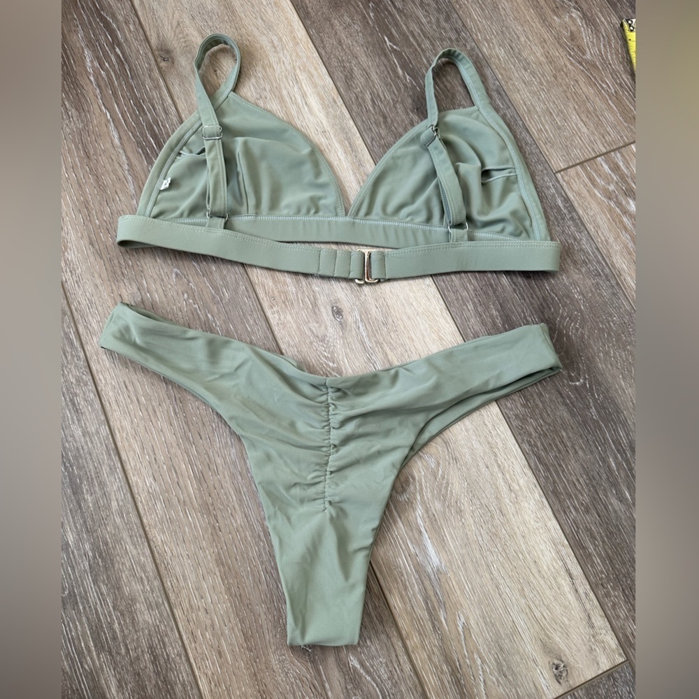 #4) 🏝️New Bikini set XL green